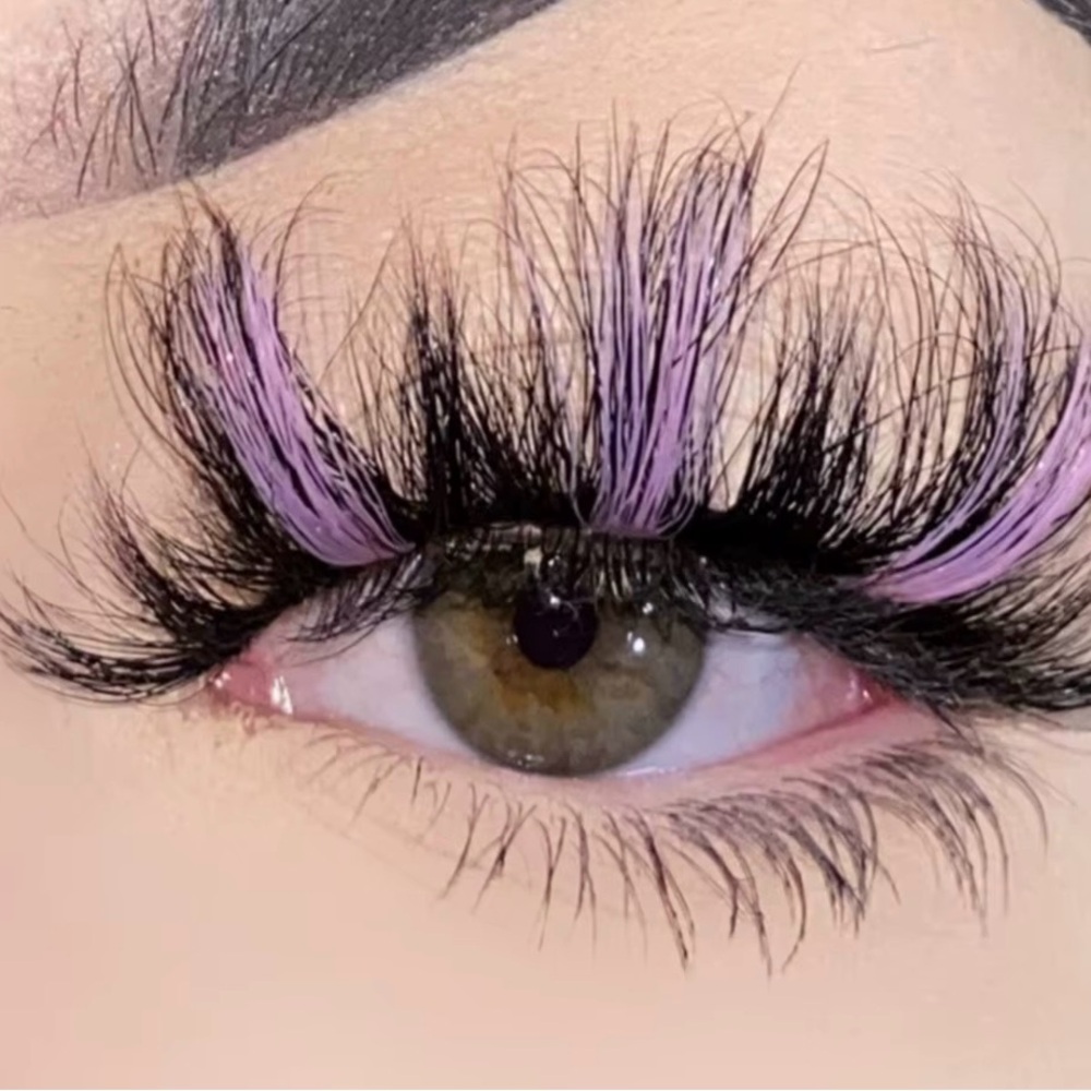 Multicolored Dramatic Lashes - Picture 5 of 7